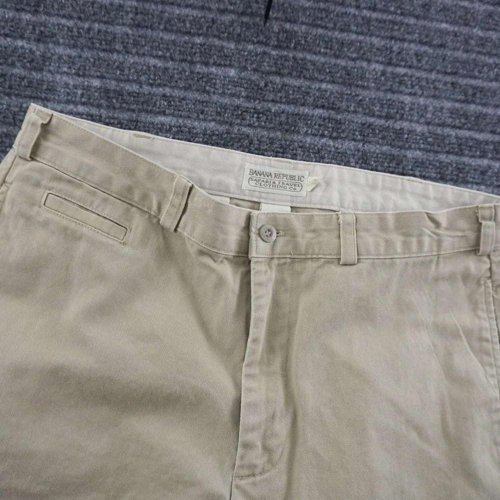 Vintage 80s Banana Republic Chinos Mens 33/32 Tan Safari & Travel Clothing Co.
